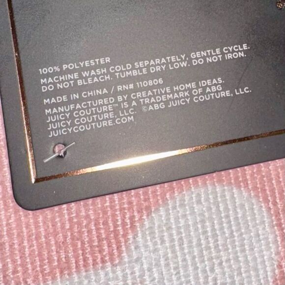 Juicy Couture Pink & White Bone Print Microfiber Pet Dog Cat Bath Towel Blanket - Picture 7 of 10